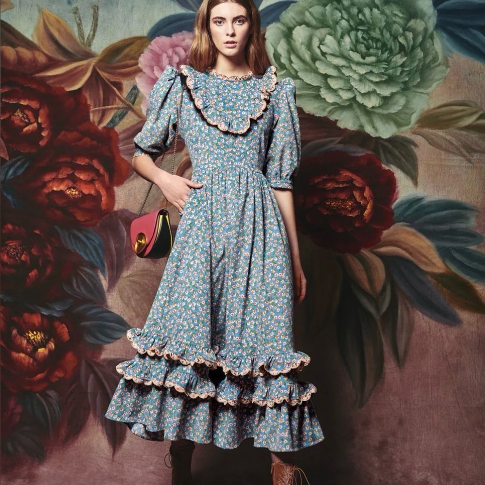 CeliaB  Dress with Floral Pattern in Green and Pink